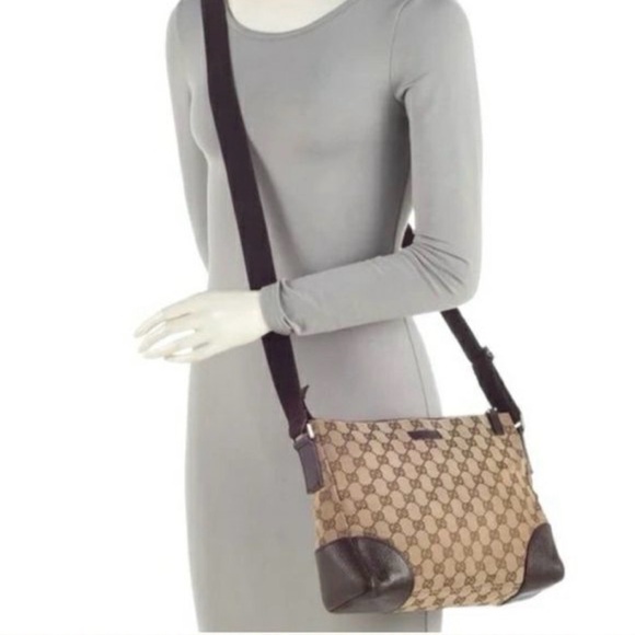 Gucci Textured Leather Detail - Picture 10 of 11